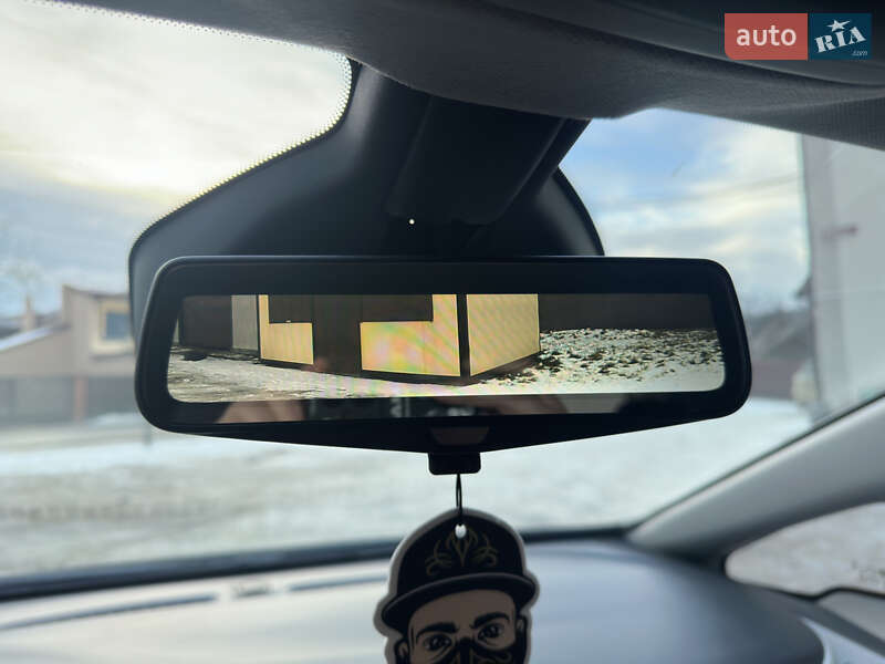 Хетчбек Chevrolet Bolt EV 2018 в Жовкві