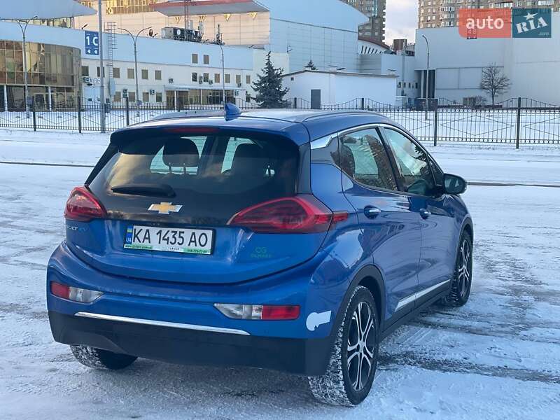 Хэтчбек Chevrolet Bolt EV 2017 в Киеве