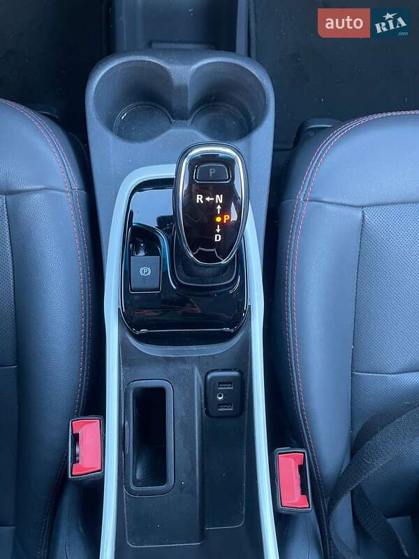 Хэтчбек Chevrolet Bolt EV 2017 в Киеве