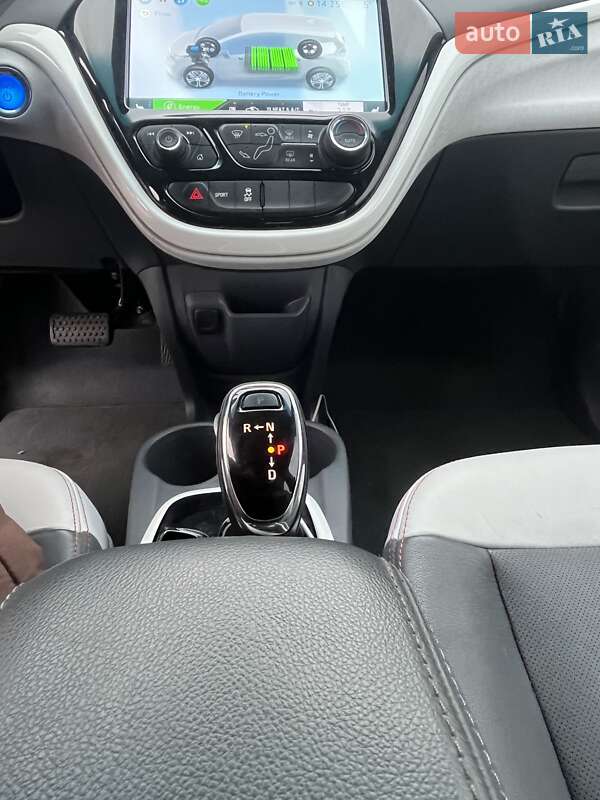 Хетчбек Chevrolet Bolt EV 2017 в Києві