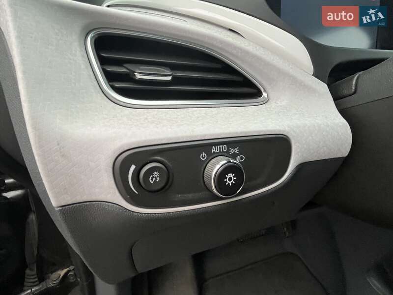 Хетчбек Chevrolet Bolt EV 2017 в Києві