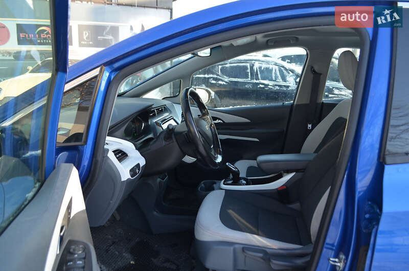 Хэтчбек Chevrolet Bolt EV 2021 в Киеве фото 13 Хэтчбек Chevrolet Bolt EV 2021 в Киеве