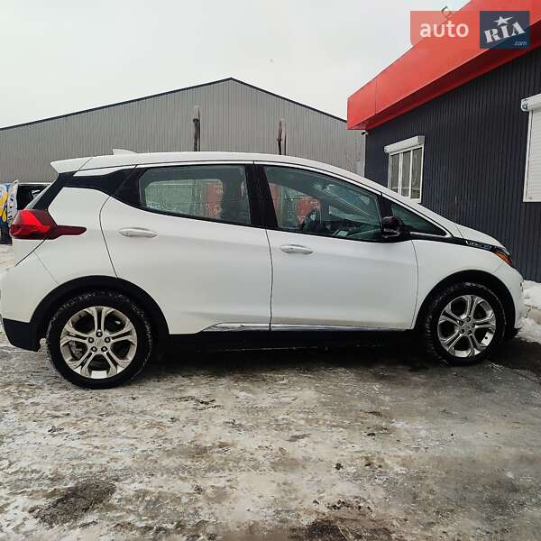 Хэтчбек Chevrolet Bolt EV 2017 в Киеве фото 10 Хэтчбек Chevrolet Bolt EV 2017 в Киеве