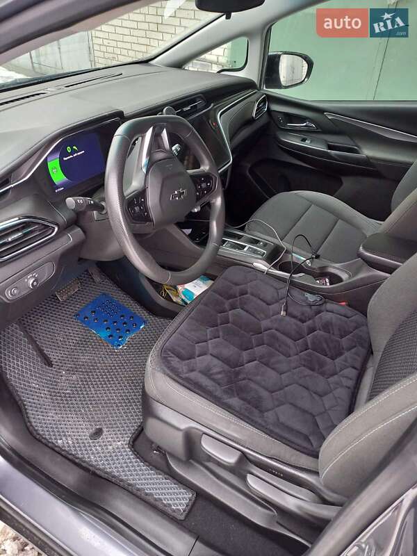 Хэтчбек Chevrolet Bolt EV 2023 в Киеве фото 7 Хэтчбек Chevrolet Bolt EV 2023 в Киеве