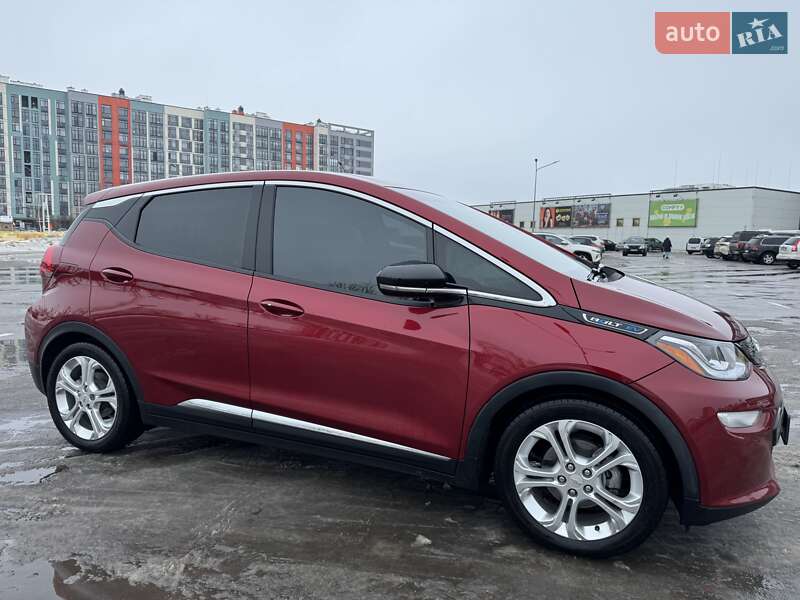 Хэтчбек Chevrolet Bolt EV 2021 в Киеве