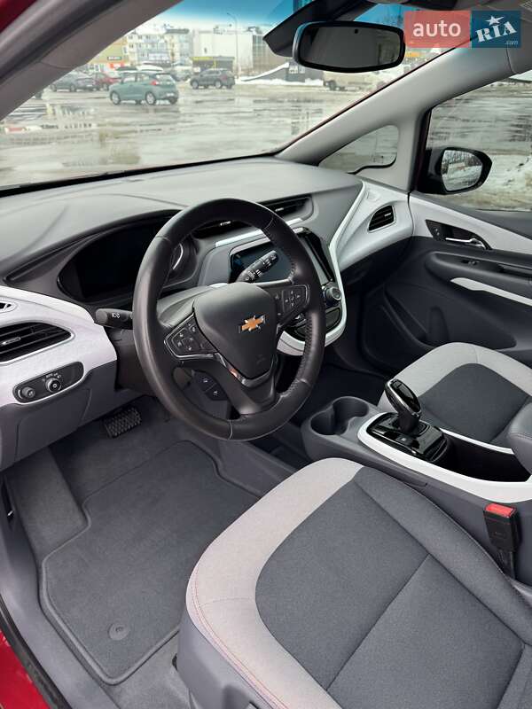 Хэтчбек Chevrolet Bolt EV 2021 в Киеве