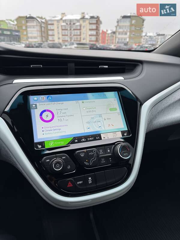 Хэтчбек Chevrolet Bolt EV 2021 в Киеве