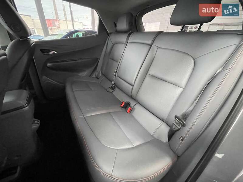 Хэтчбек Chevrolet Bolt EV 2019 в Киеве