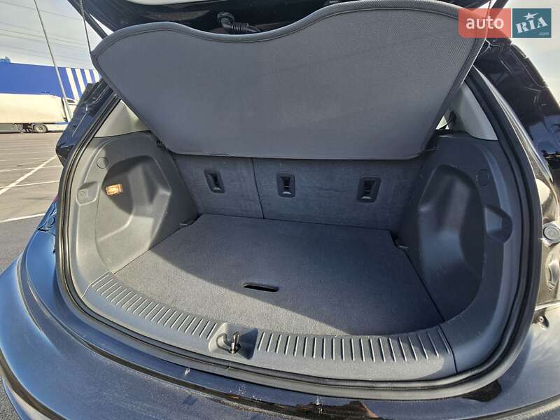 Хэтчбек Chevrolet Bolt EV 2017 в Ровно