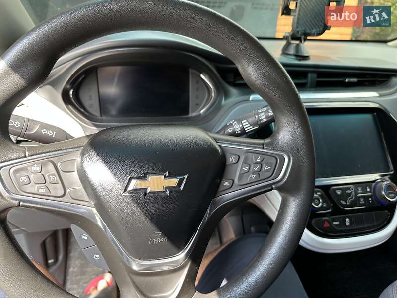 Хэтчбек Chevrolet Bolt EV 2017 в Коростышеве фото 3 Хэтчбек Chevrolet Bolt EV 2017 в Коростышеве