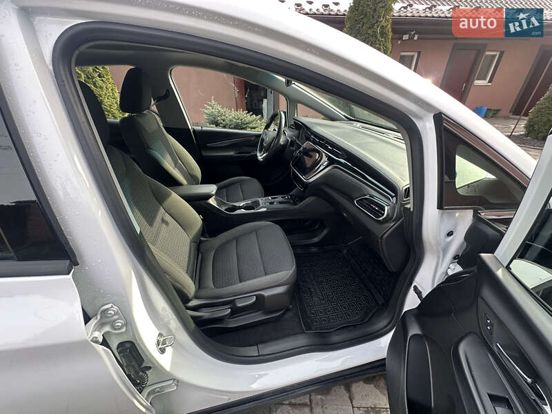 Хэтчбек Chevrolet Bolt EV 2022 в Броварах фото 15 Хэтчбек Chevrolet Bolt EV 2022 в Броварах