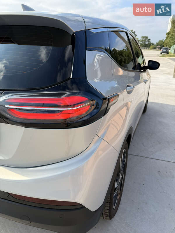 Хэтчбек Chevrolet Bolt EV 2023 в Новомосковске фото 3 Хэтчбек Chevrolet Bolt EV 2023 в Новомосковске