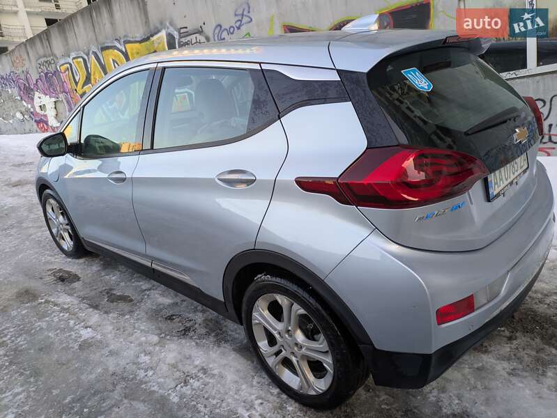 Хэтчбек Chevrolet Bolt EV 2017 в Киеве