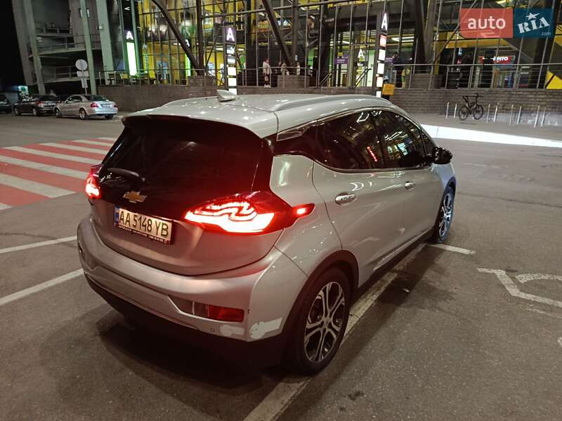 Хэтчбек Chevrolet Bolt EV 2016 в Киеве