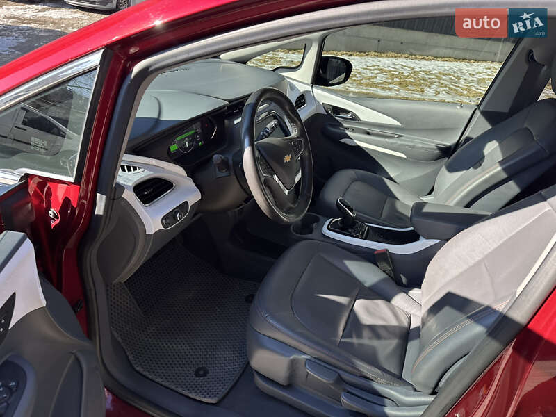Хэтчбек Chevrolet Bolt EV 2017 в Днепре