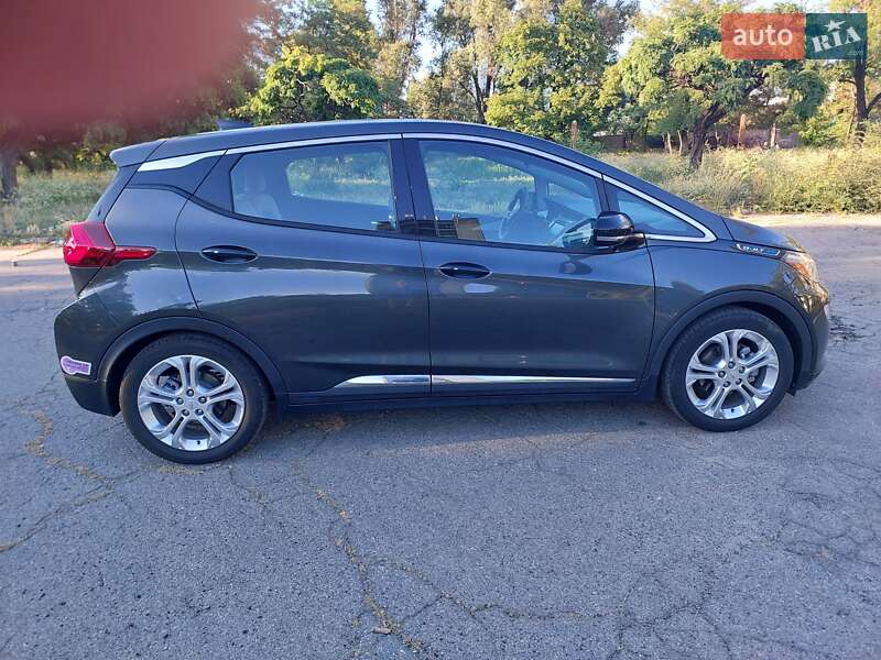 Хэтчбек Chevrolet Bolt EV 2018 в Днепре фото 10 Хэтчбек Chevrolet Bolt EV 2018 в Днепре