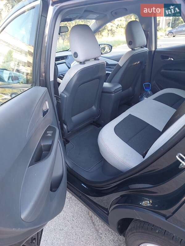 Хэтчбек Chevrolet Bolt EV 2018 в Днепре фото 13 Хэтчбек Chevrolet Bolt EV 2018 в Днепре