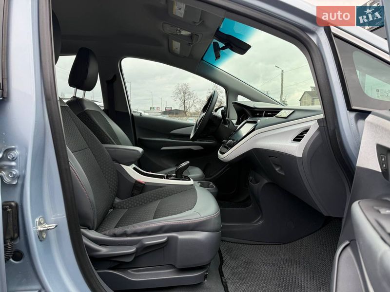 Хэтчбек Chevrolet Bolt EV 2017 в Киеве
