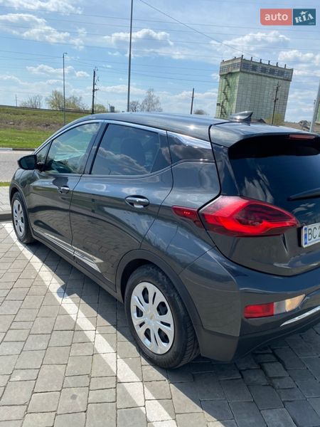 Хэтчбек Chevrolet Bolt EV 2018 в Стрые