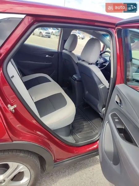 Хэтчбек Chevrolet Bolt EV 2018 в Сваляве