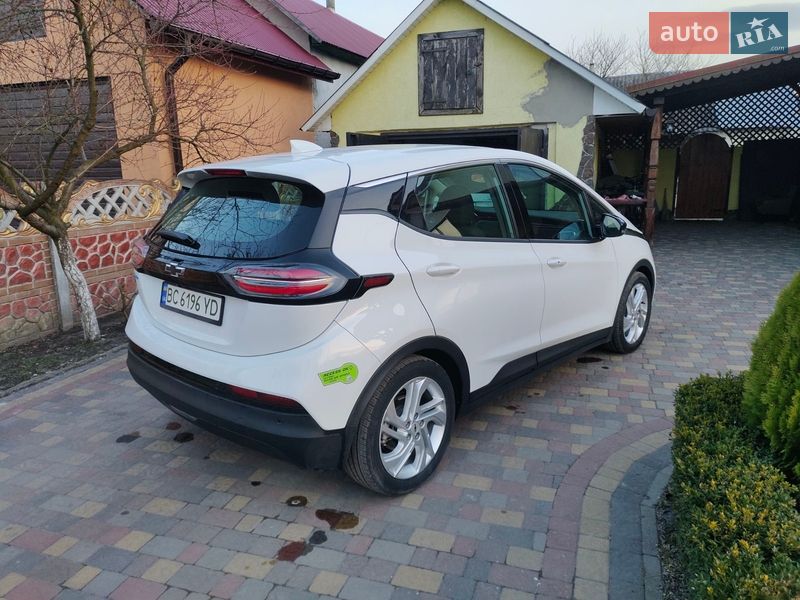 Хэтчбек Chevrolet Bolt EV 2022 в Жовкве