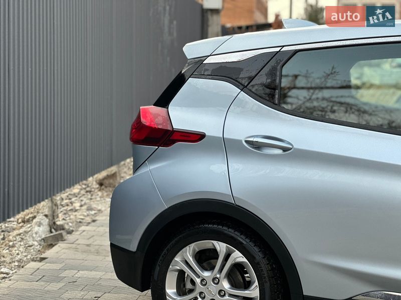 Хэтчбек Chevrolet Bolt EV 2017 в Ужгороде