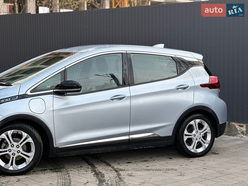 Хэтчбек Chevrolet Bolt EV 2017 в Ужгороде