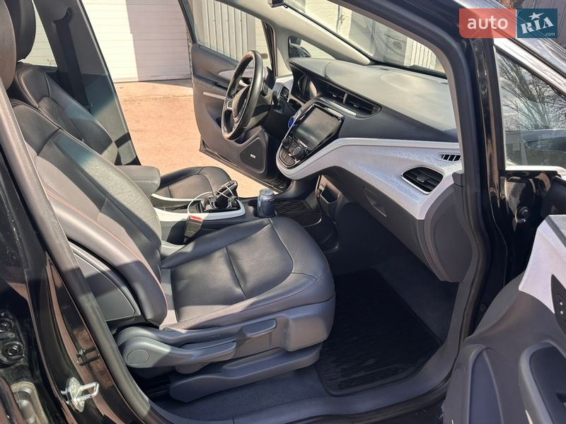 Хэтчбек Chevrolet Bolt EV 2019 в Киеве фото 12 Хэтчбек Chevrolet Bolt EV 2019 в Киеве