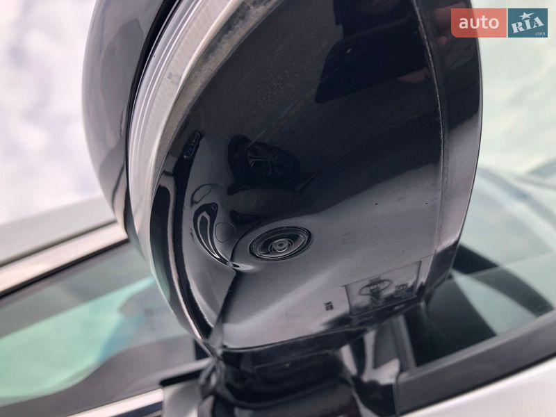 Хэтчбек Chevrolet Bolt EV 2017 в Львове фото 8 Хэтчбек Chevrolet Bolt EV 2017 в Львове