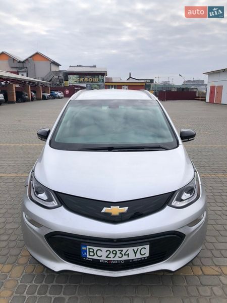 Хэтчбек Chevrolet Bolt EV 2017 в Львове фото 2 Хэтчбек Chevrolet Bolt EV 2017 в Львове