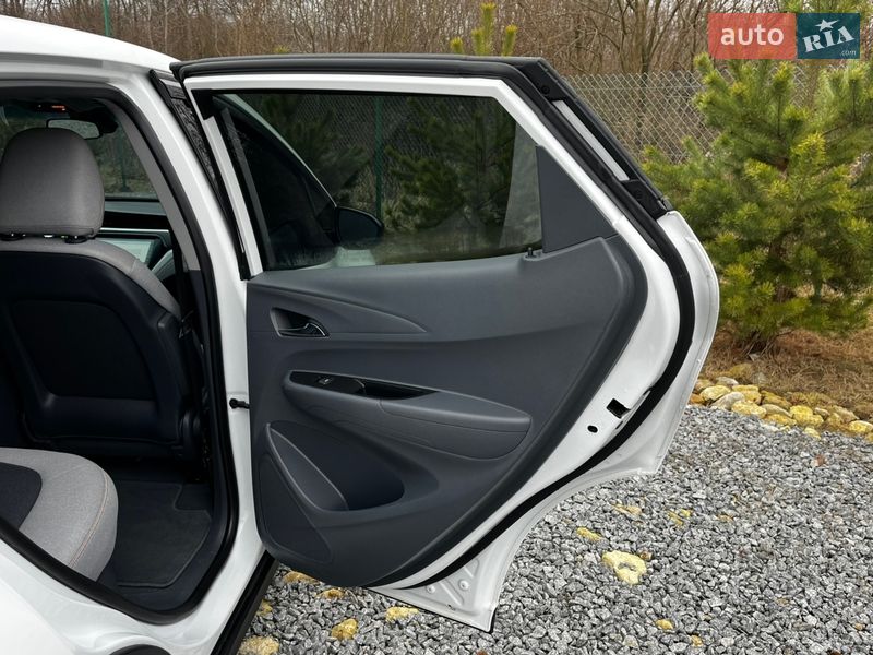 Хэтчбек Chevrolet Bolt EV 2019 в Львове