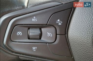 Хэтчбек Chevrolet Bolt EV 2021 в Кропивницком