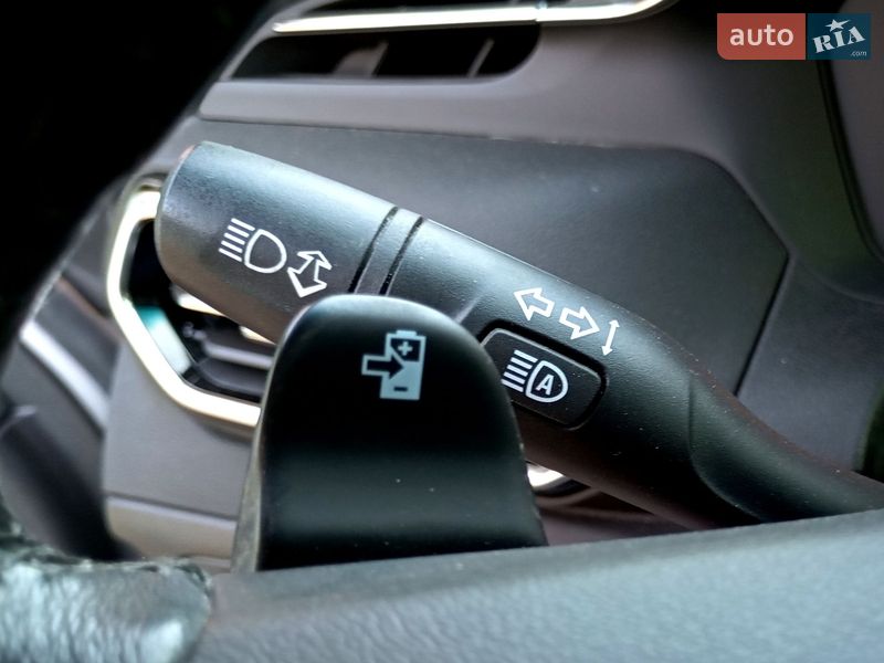 Хэтчбек Chevrolet Bolt EV 2021 в Кропивницком