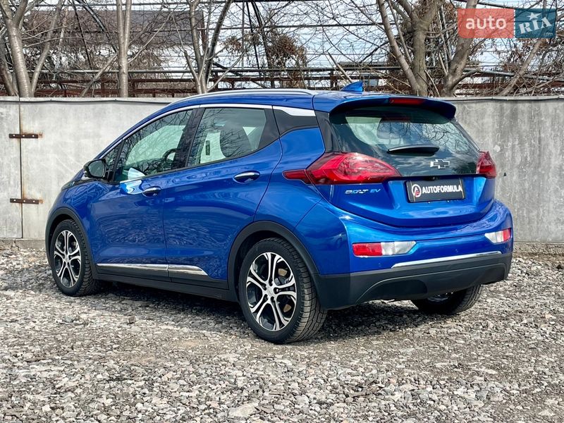 Хэтчбек Chevrolet Bolt EV 2019 в Киеве