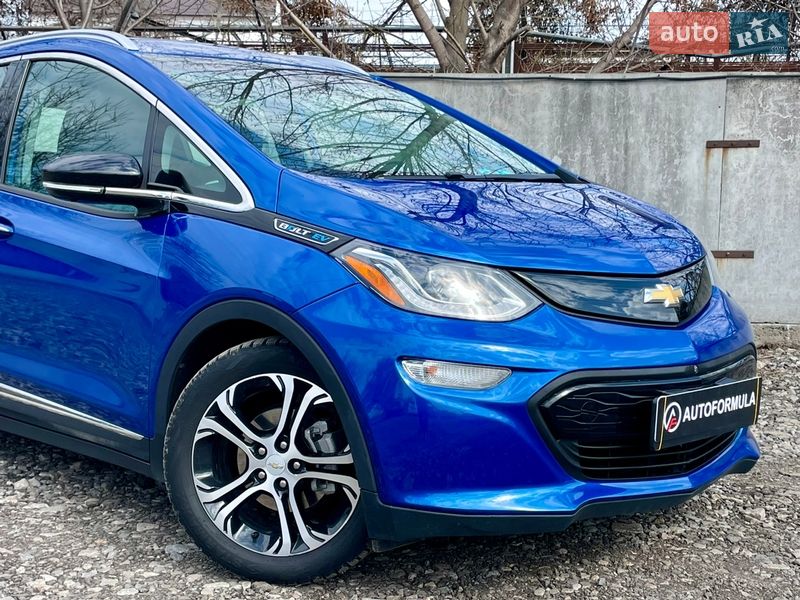 Хэтчбек Chevrolet Bolt EV 2019 в Киеве