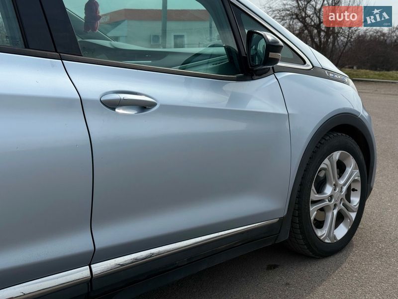 Хэтчбек Chevrolet Bolt EV 2017 в Шаргороде