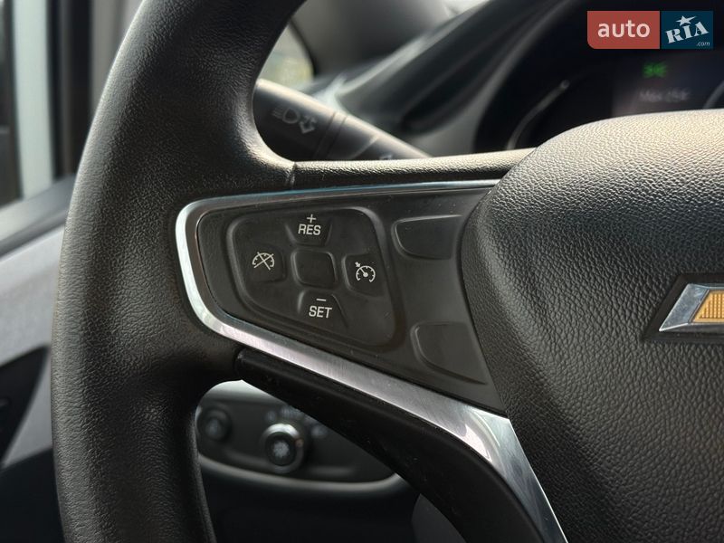 Хэтчбек Chevrolet Bolt EV 2017 в Шаргороде