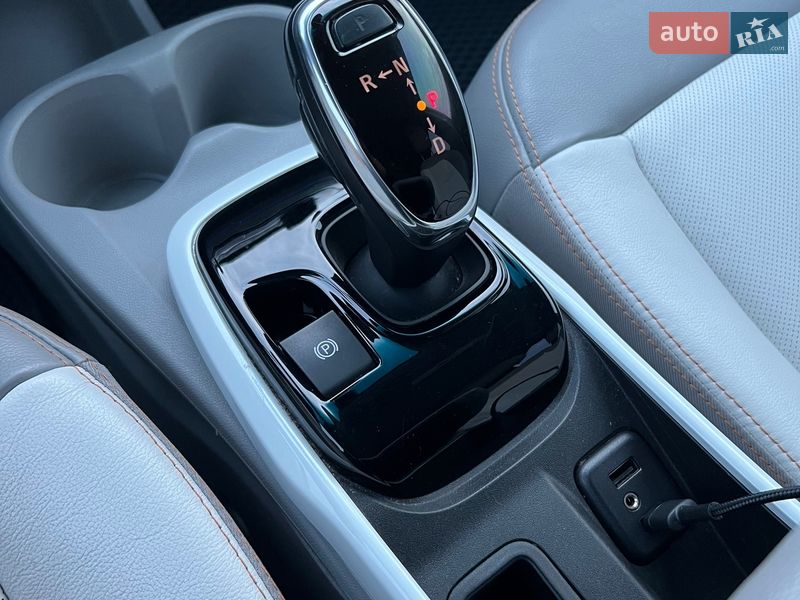 Хэтчбек Chevrolet Bolt EV 2017 в Киеве фото 38 Хэтчбек Chevrolet Bolt EV 2017 в Киеве