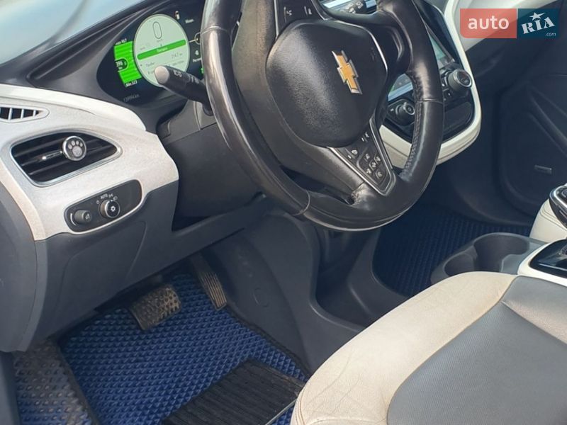 Хэтчбек Chevrolet Bolt EV 2017 в Полтаве