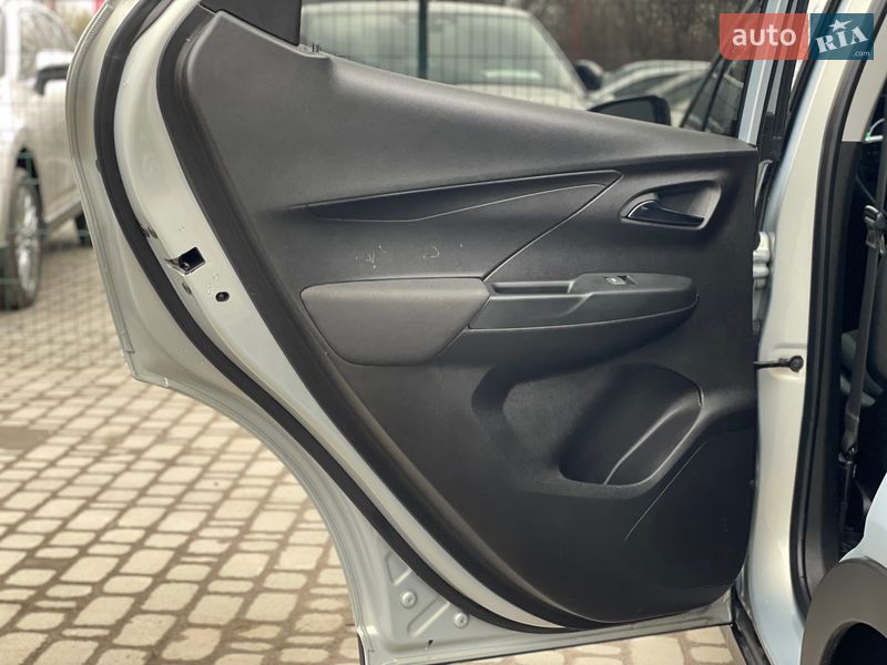 Хэтчбек Chevrolet Bolt EV 2023 в Бердичеве фото 29 Хэтчбек Chevrolet Bolt EV 2023 в Бердичеве