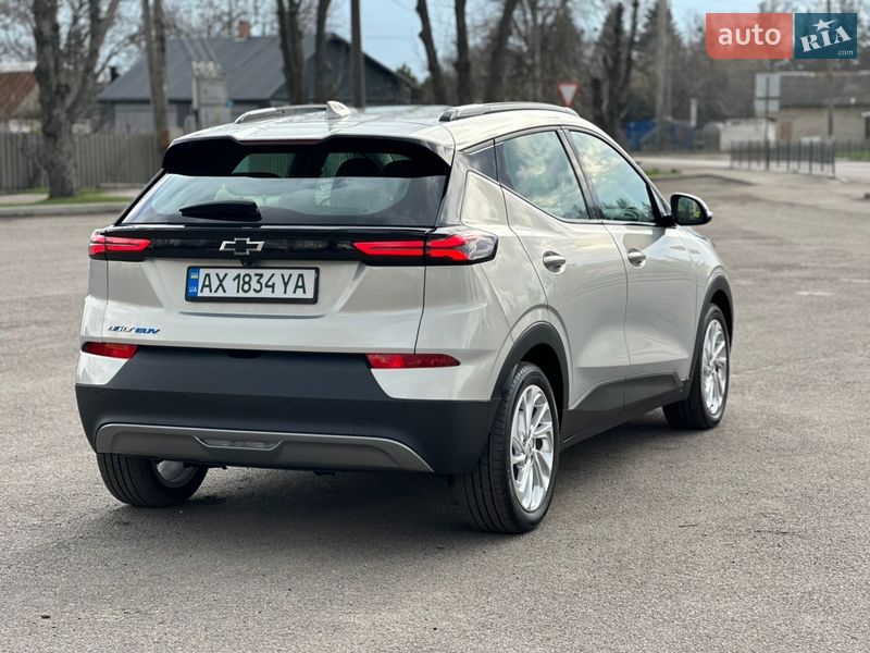Хетчбек Chevrolet Bolt EV 2023 в Первомайську