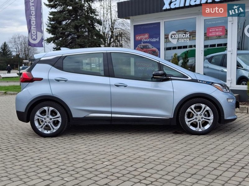 Хэтчбек Chevrolet Bolt EV 2016 в Львове фото 4 Хэтчбек Chevrolet Bolt EV 2016 в Львове