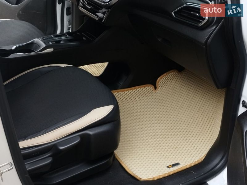 Хэтчбек Chevrolet Bolt EV 2023 в Золочеве фото 5 Хэтчбек Chevrolet Bolt EV 2023 в Золочеве