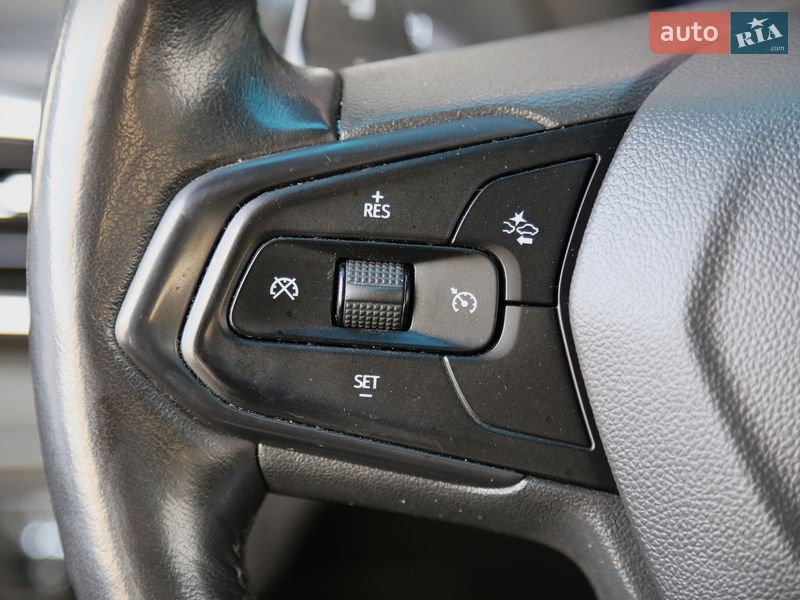 Хетчбек Chevrolet Bolt EV 2023 в Києві