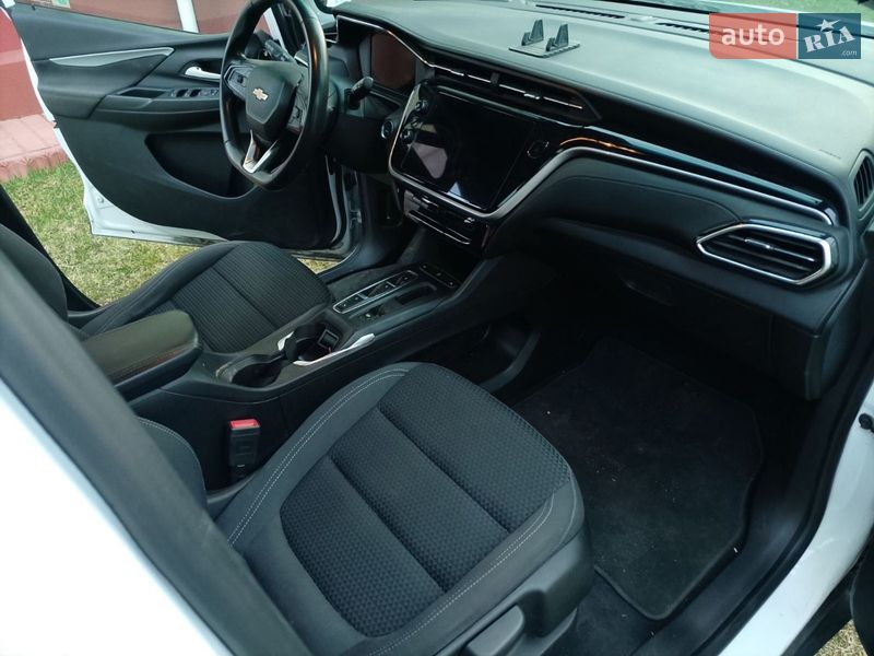 Хетчбек Chevrolet Bolt EV 2022 в Березному