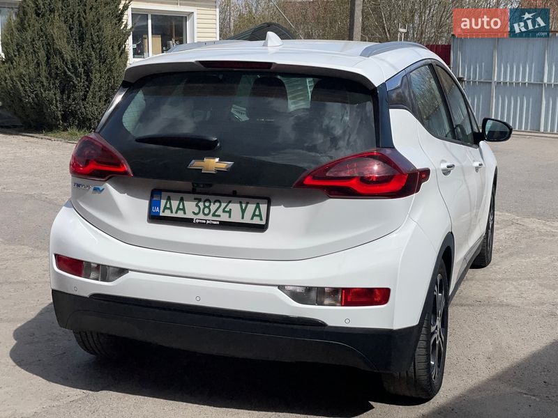 Хэтчбек Chevrolet Bolt EV 2017 в Виннице фото 6 Хэтчбек Chevrolet Bolt EV 2017 в Виннице