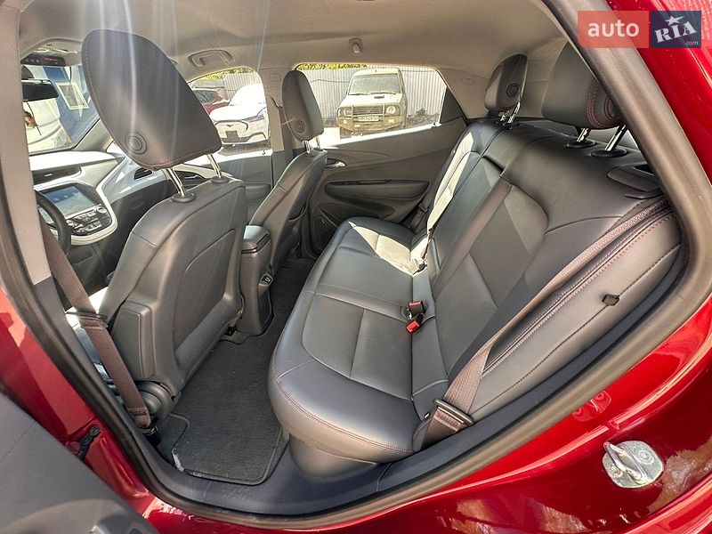 Хэтчбек Chevrolet Bolt EV 2017 в Киеве фото 20 Хэтчбек Chevrolet Bolt EV 2017 в Киеве
