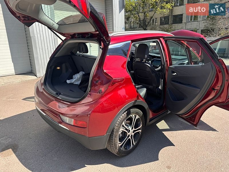Хэтчбек Chevrolet Bolt EV 2017 в Киеве фото 29 Хэтчбек Chevrolet Bolt EV 2017 в Киеве