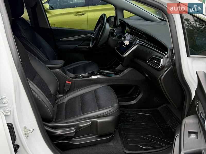 Хэтчбек Chevrolet Bolt EV 2022 в Броварах