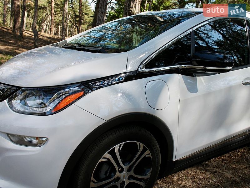 Хэтчбек Chevrolet Bolt EV 2019 в Днепре